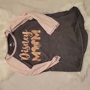 🛍️Disney Mom Shirt Rose Gold Sz L